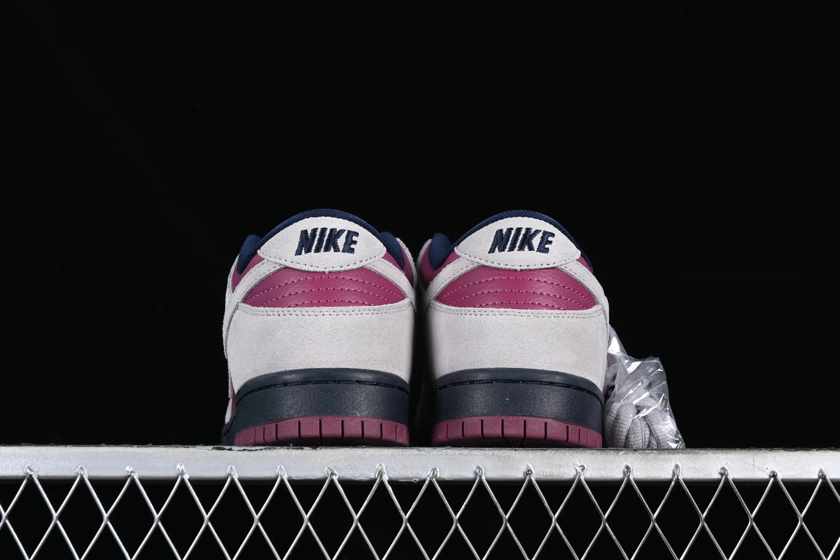 All Categories Nk SB Dunk Series Nk SB Dunk Low Low-top Sneakers Nk Dunk Low SB Pro Rose Red Dunk Series Low-top Casual Sports Skateboard Shoes BQ6817-001